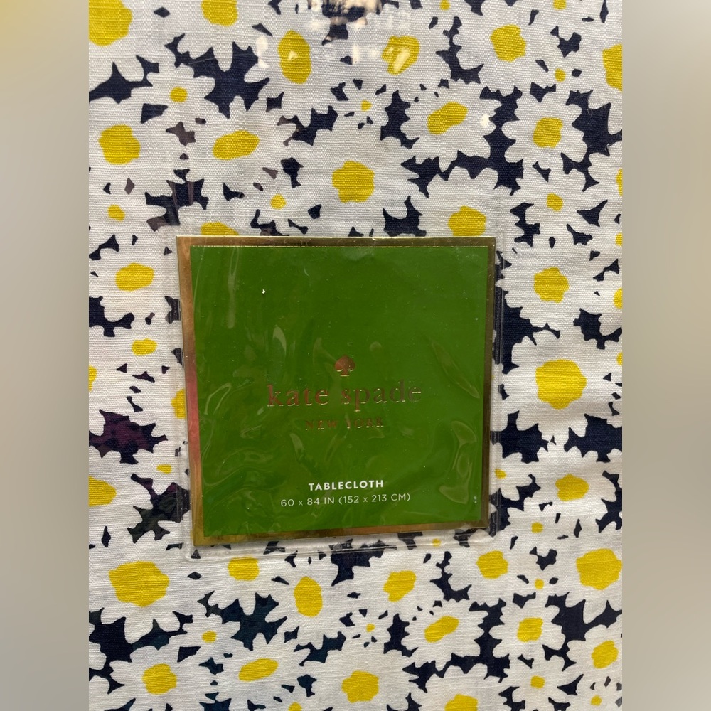 NEW Kate Spade Tablecloth Daisy’s 60x84 inches